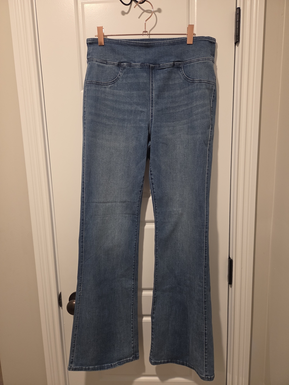 American Eagle Outfitters Light Blue Flare Jeans Size Large